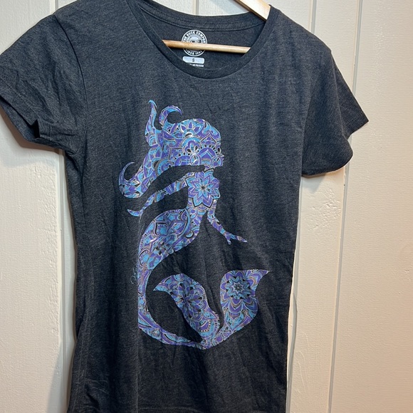 8 shirts medium and small lot bundle - Picture 6 of 10